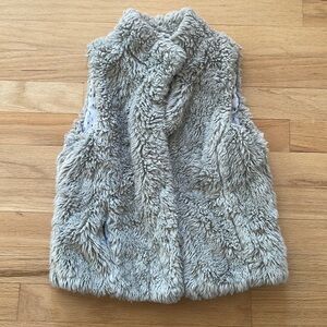 Zara girls fur vest 6/7